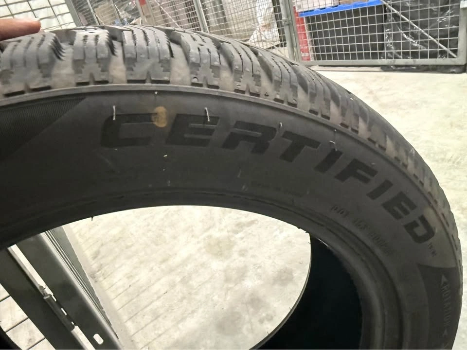Set of 4 Certified WinterTrek Winter Tires no Rims P205/55R16 91 - photo 3