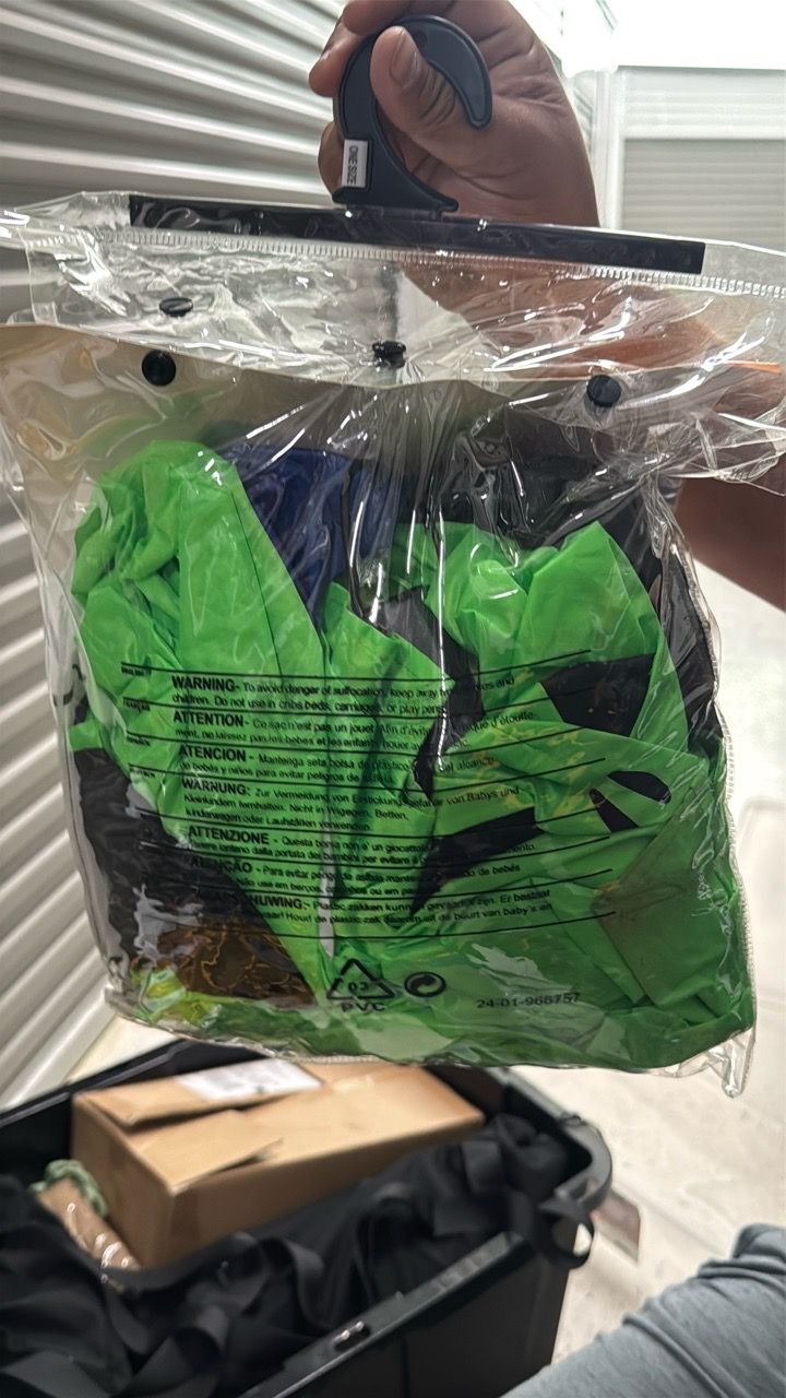 Spirit Alien Pick Me Up Inflatable Costume - photo 2