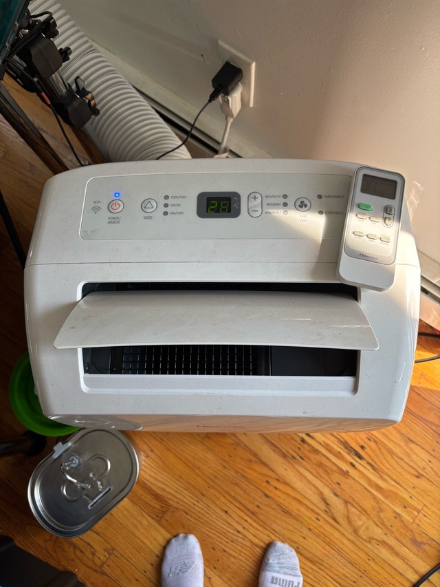 MOVING SALE - Hisense Portable Air Conditioner - photo 3