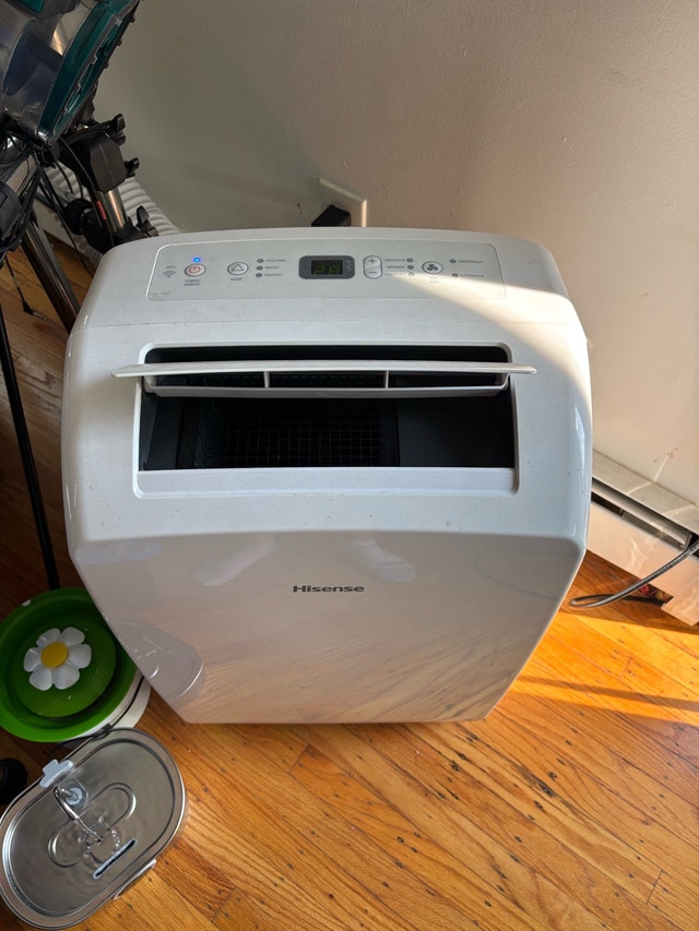 MOVING SALE - Hisense Portable Air Conditioner - photo 4