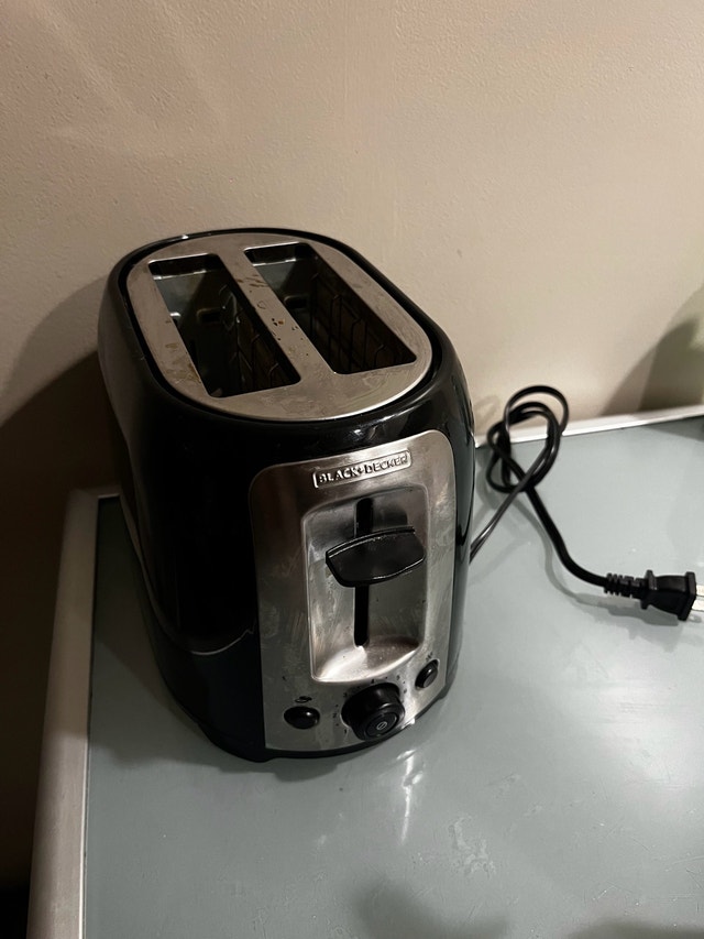 BLACK+DECKER 2-Slice Toaster