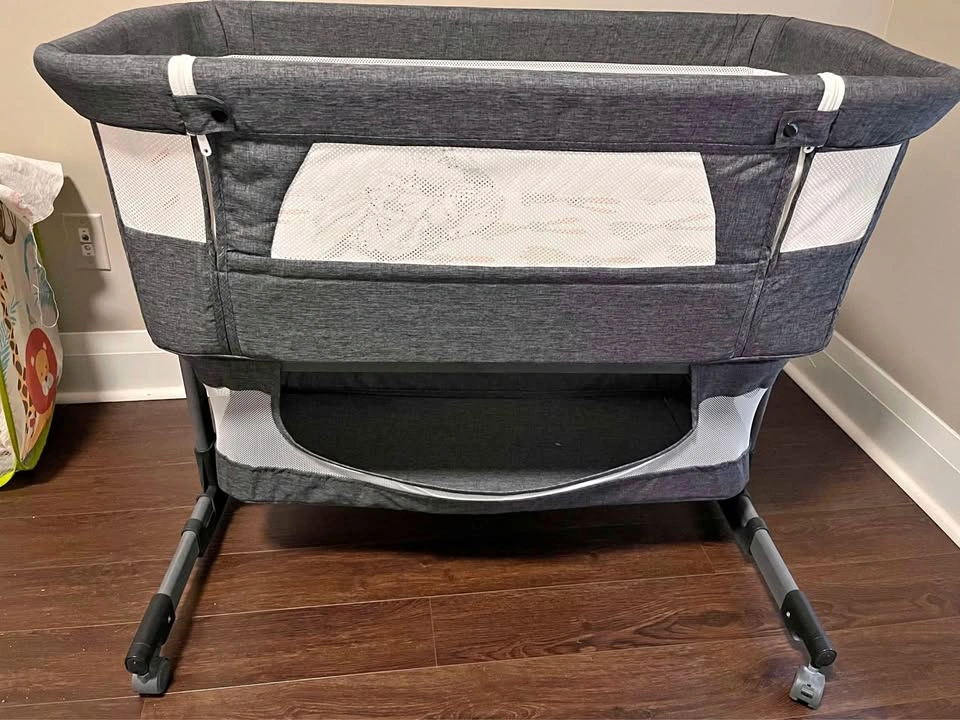 Baby Bassinet for sale - Moving Sale