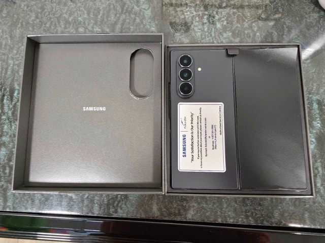 Samsung Galaxy Z Fold 7 – 1TB / 16GB - Like New