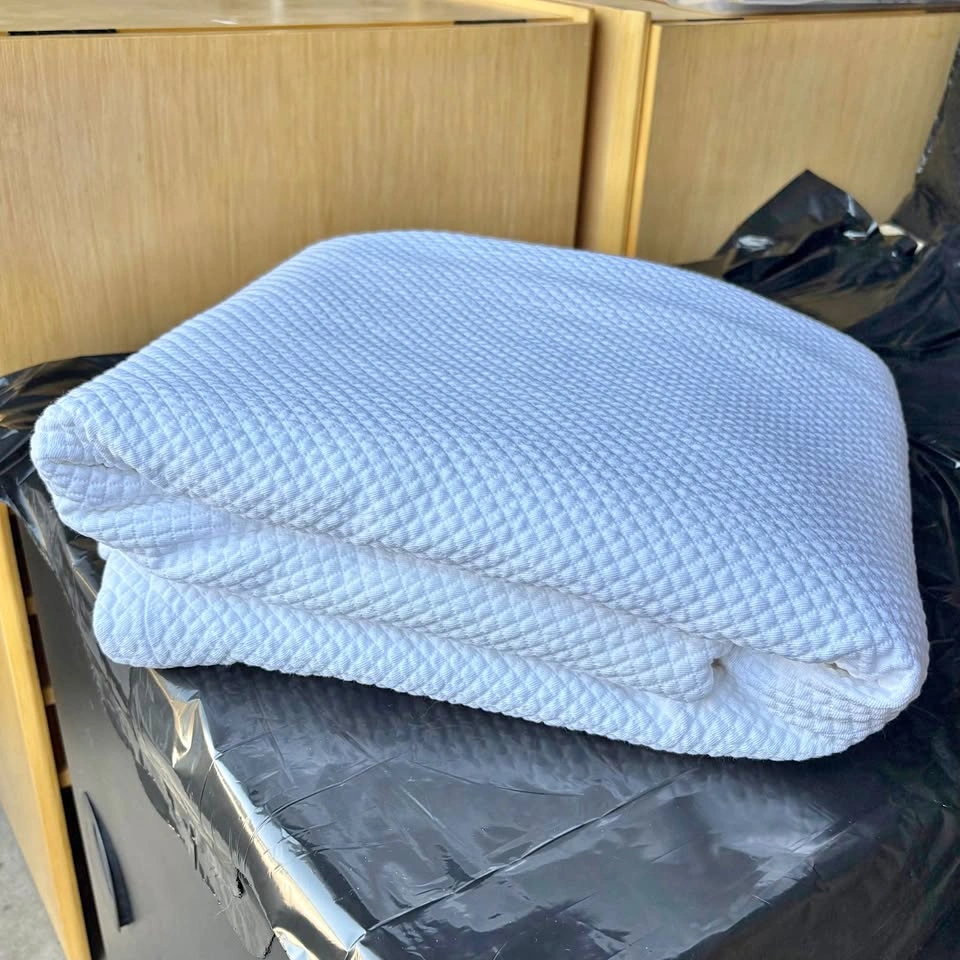 100% Cotton Luxurious White Italian Blanket