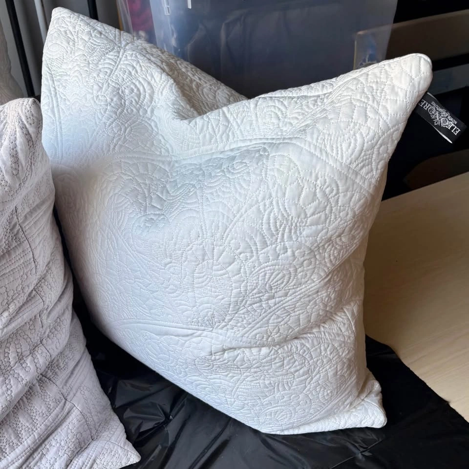 Set of 3 Large Decorative Throw Pillows - photo 4