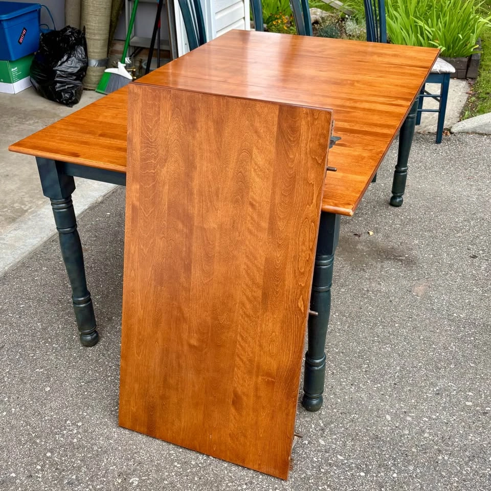 Dining Table & Chairs Set - photo 3