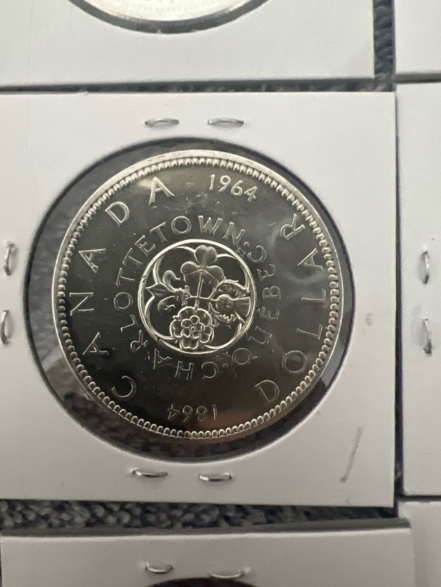 Pre 1967 Canadian Silver dollars - photo 3