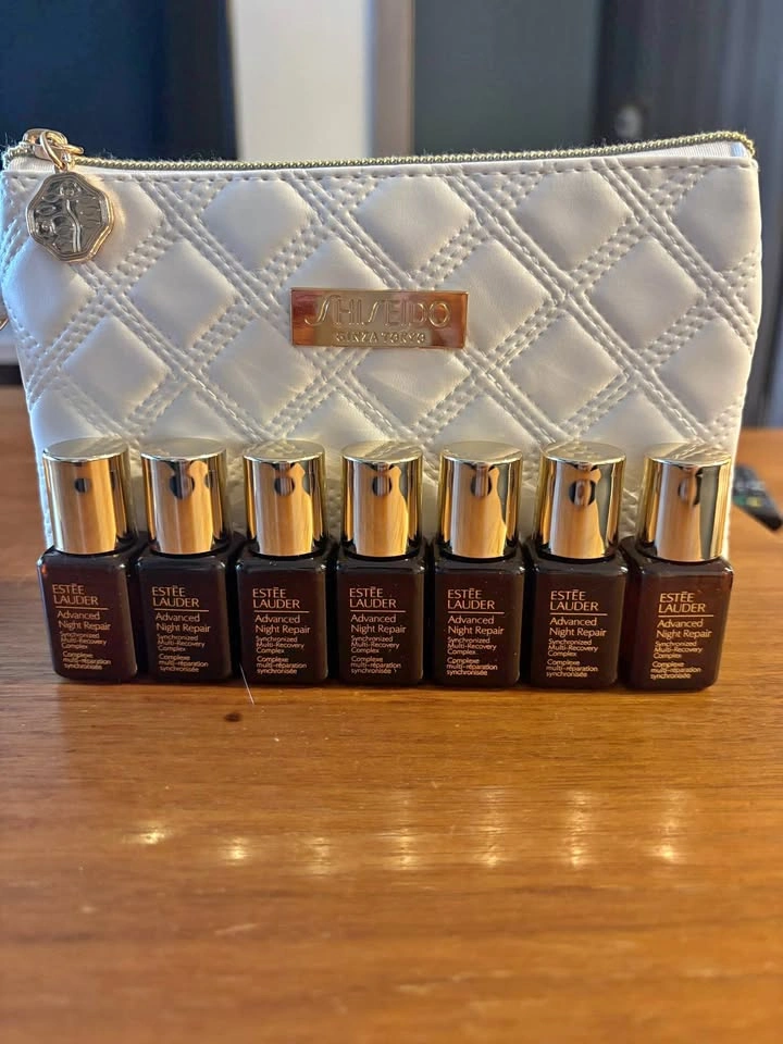 Estee Lauder Advanced Night Repair Serums 49ml + Shiseido Pouch
