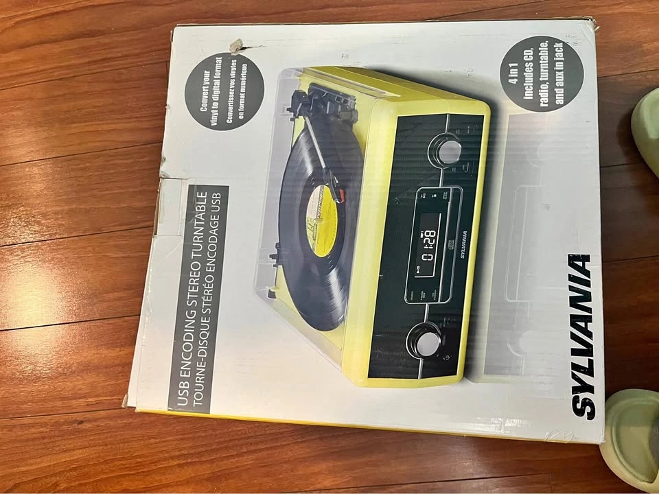 Sylvania USB encoding stereo turntable