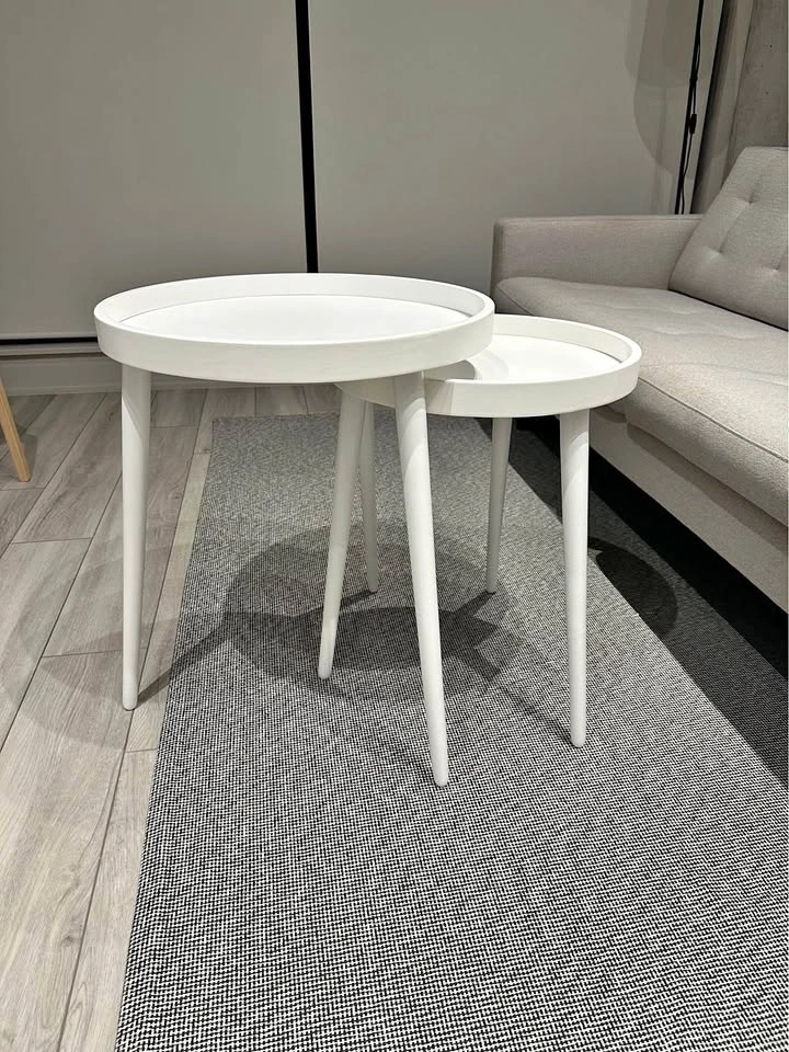 White Round Nesting Tables