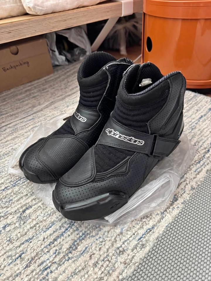 Alpinestars SMX-1 R Vented Riding Boots size 7.5 M US / 41 EU