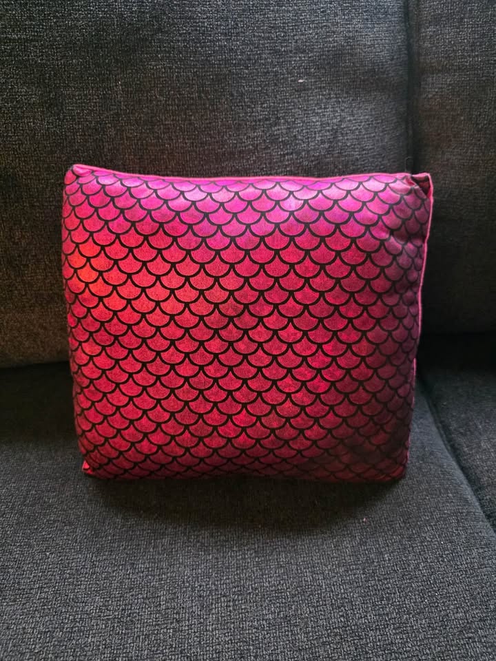 Decorative pillows - photo 2