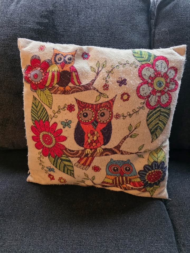 Decorative pillows - photo 3
