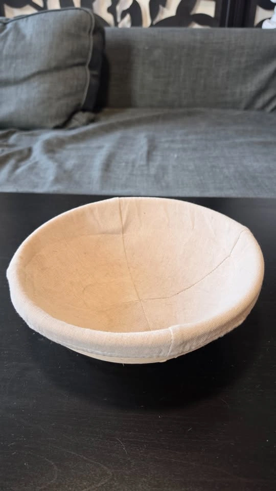 Round Rattan Bread Proofing Basket (Banneton) with Liner - photo 2