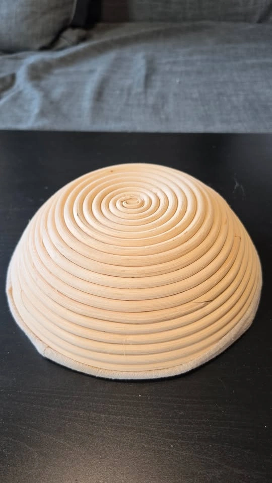 Round Rattan Bread Proofing Basket (Banneton) with Liner - photo 3