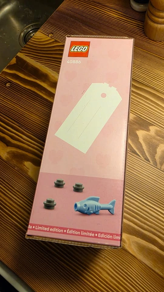 BNIB LEGO Penguins in Love (40886) - Limited Edition - photo 3