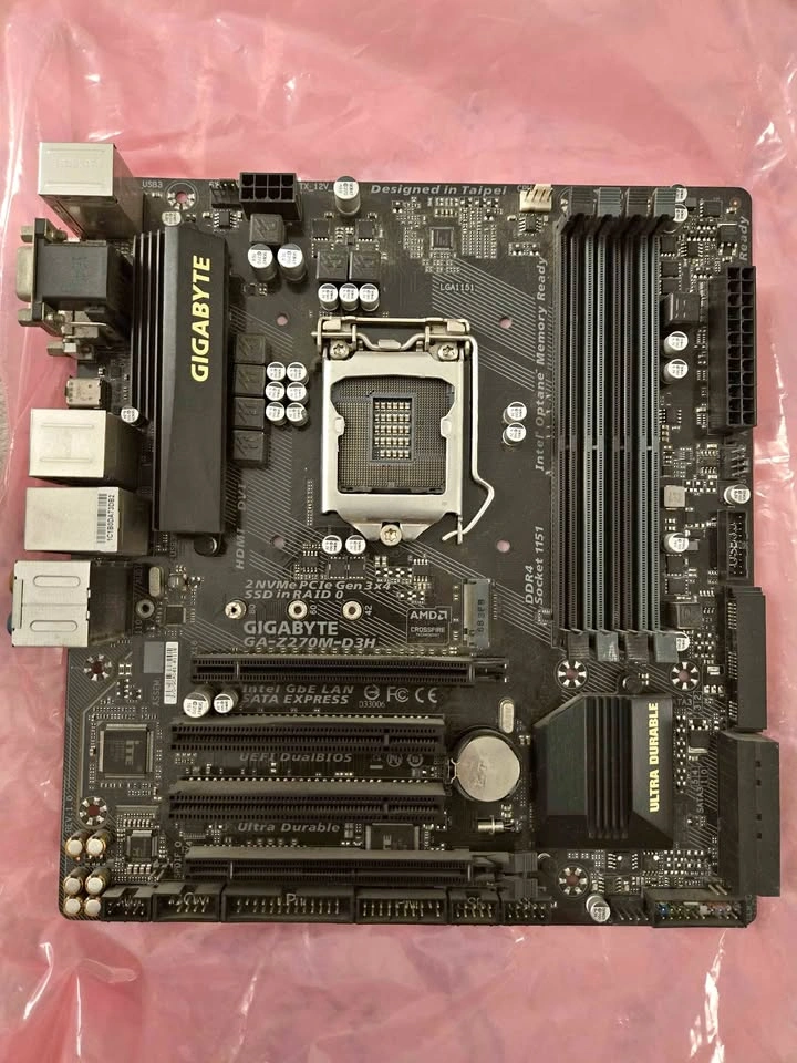 Gigabyte Motherboard (For parts)
