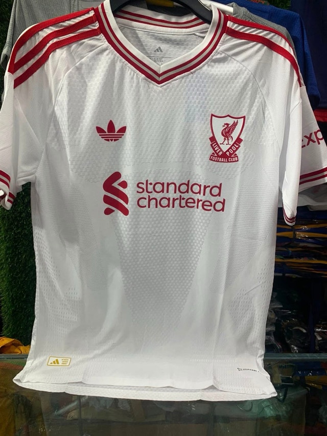 Liverpool 26/27 Season Player/Stadium Version Replica Kits - photo 3