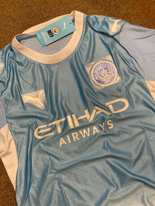 Manchester City 26/27 Season Player/Stadium Version Kits - photo 2