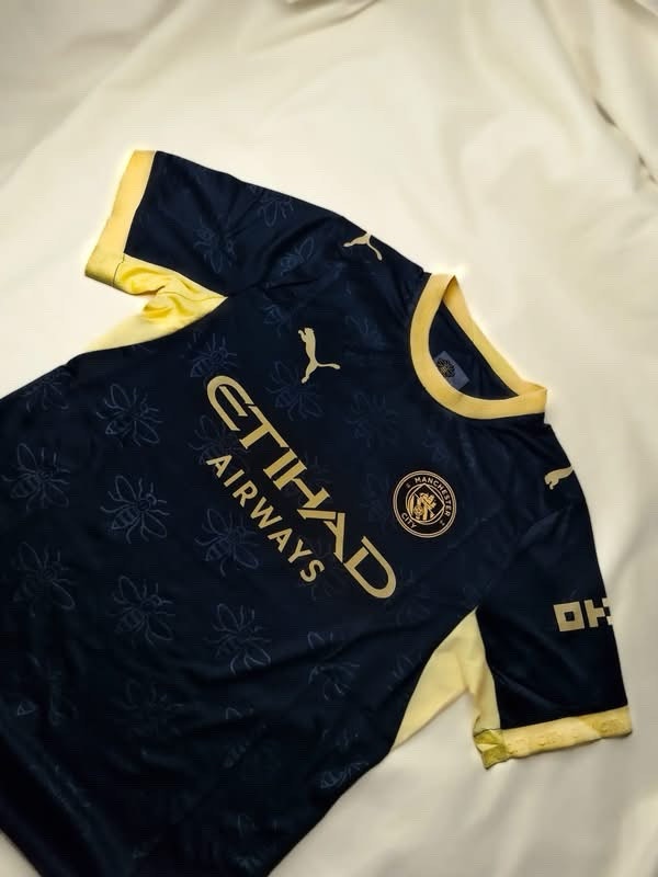 Manchester City 26/27 Season Player/Stadium Version Kits - photo 3
