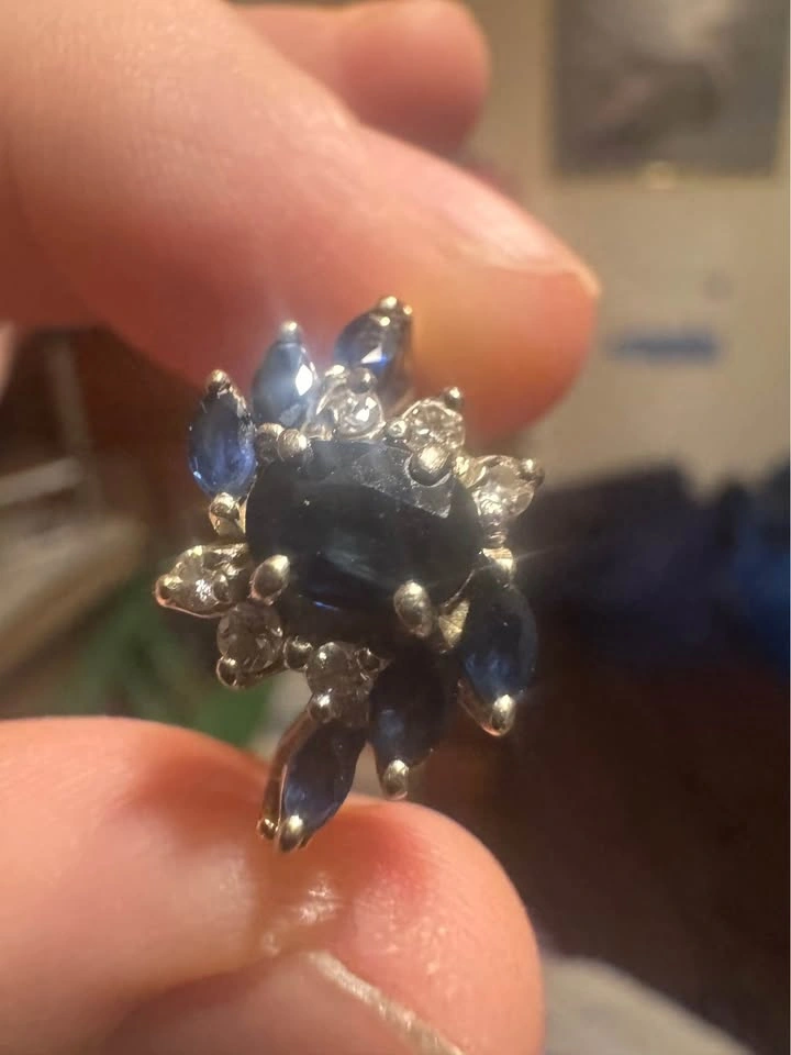 Gold Sapphire Diamond Engagement Ring - photo 2