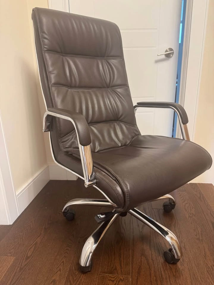 Modern Dark Brown High-Back Executive Office Chair - photo 2