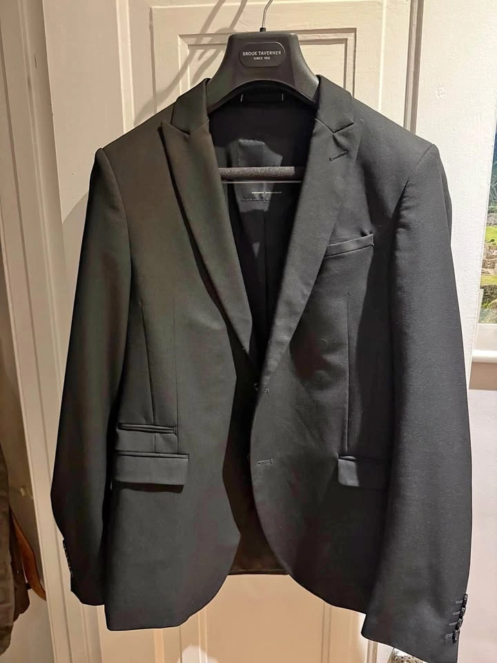 Zara Men's Black Suit Jacket