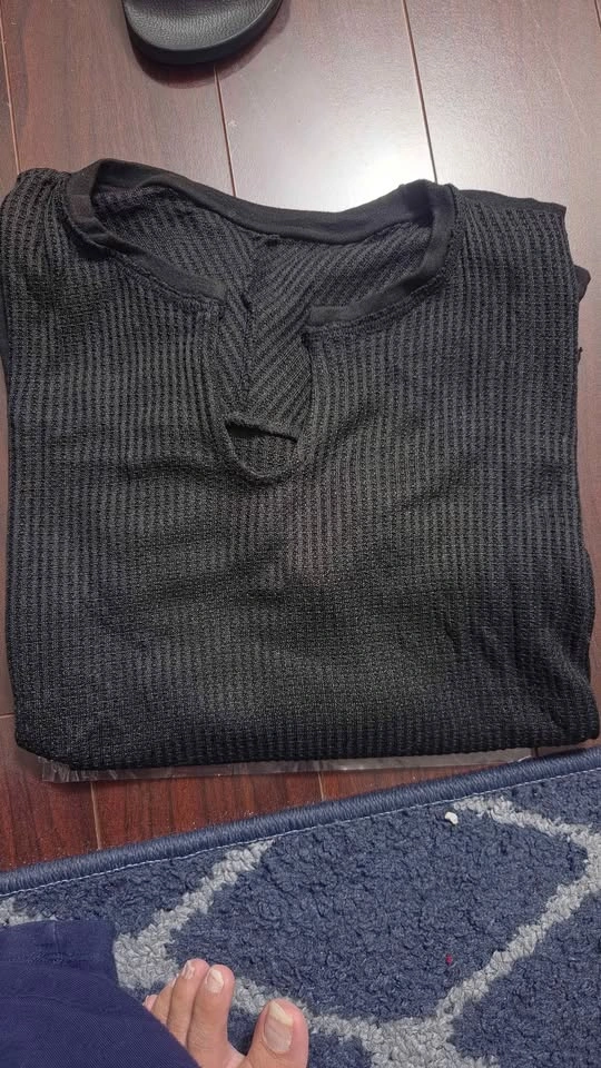 Black Waffle Knit V-Neck Long Sleeve Top Size L - photo 2