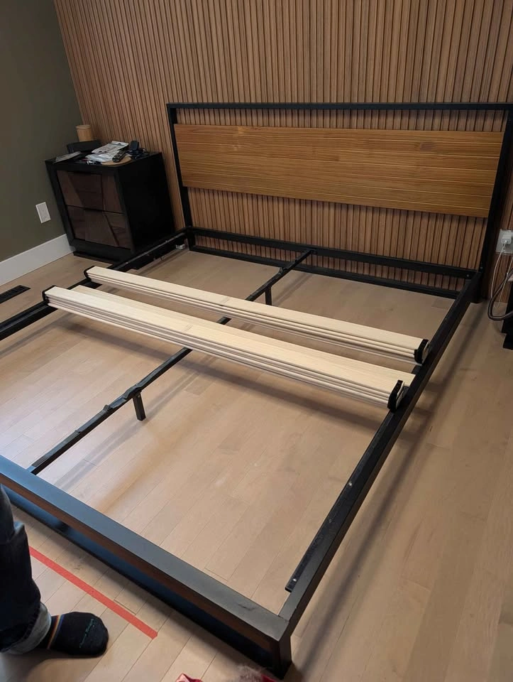 King size bed - photo 4