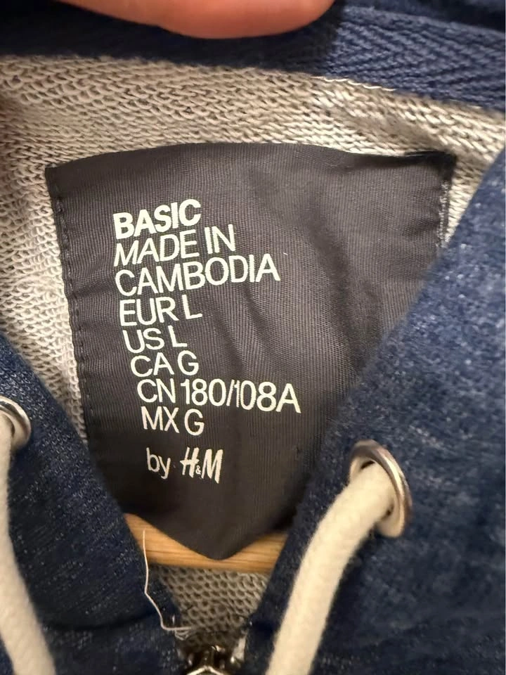 H&M Basic Zip-Up Hoodie Size Large - photo 2
