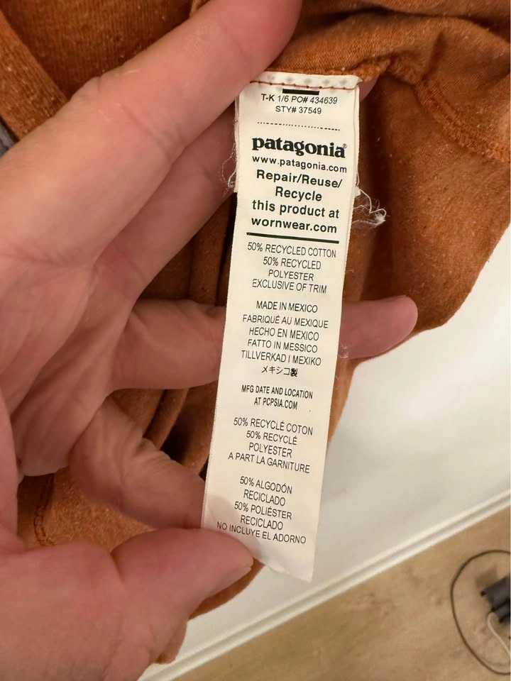 Patagonia Responsibili-Tee Pocket T-Shirt XL Orange - photo 4