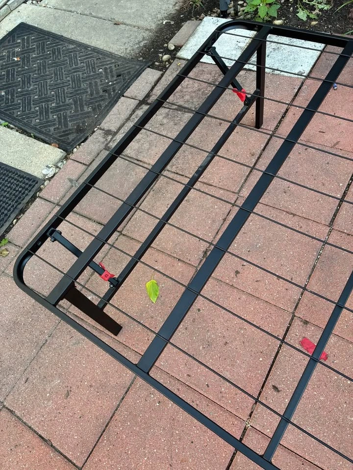 Black Metal Twin Size Mattress Frame - photo 3