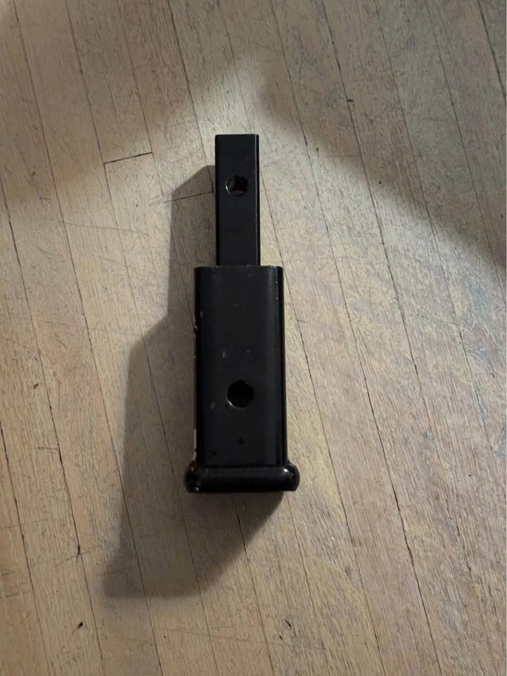 CURT 45785 RECEIVER TUBE ADAPTER - photo 4