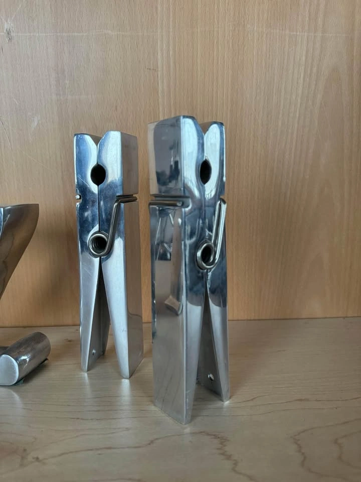 Giant Chrome Clothes Pins and chrome a and z letters - photo 3