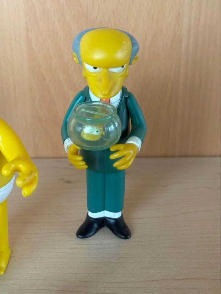 Simpsons Figures - photo 5