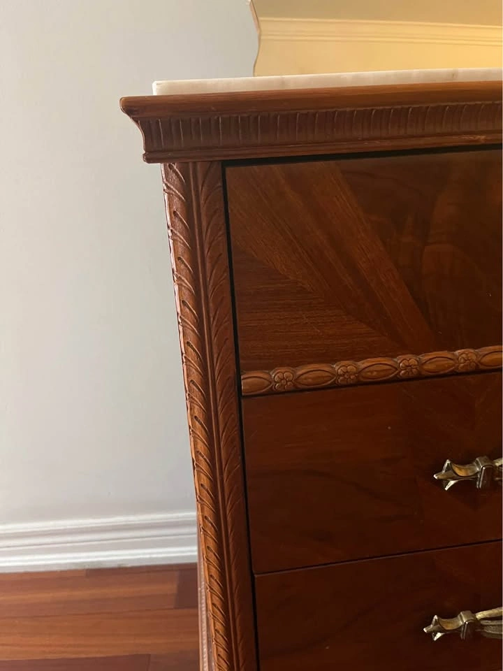 Marble-top dresser with large mirror - photo 3