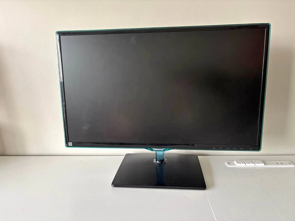 Samsung S24D390 Monitor