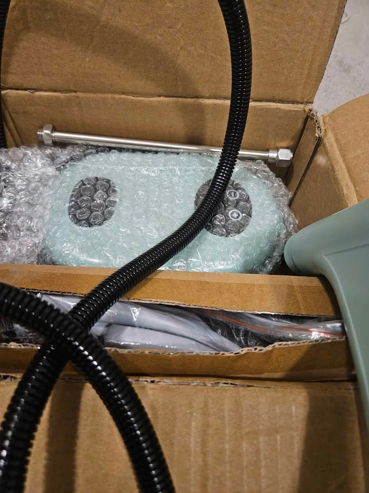 Handheld Steam Cleaner Brand New - photo 3
