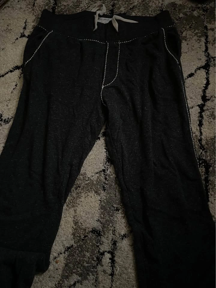 4 pairs of sweatpants - photo 5