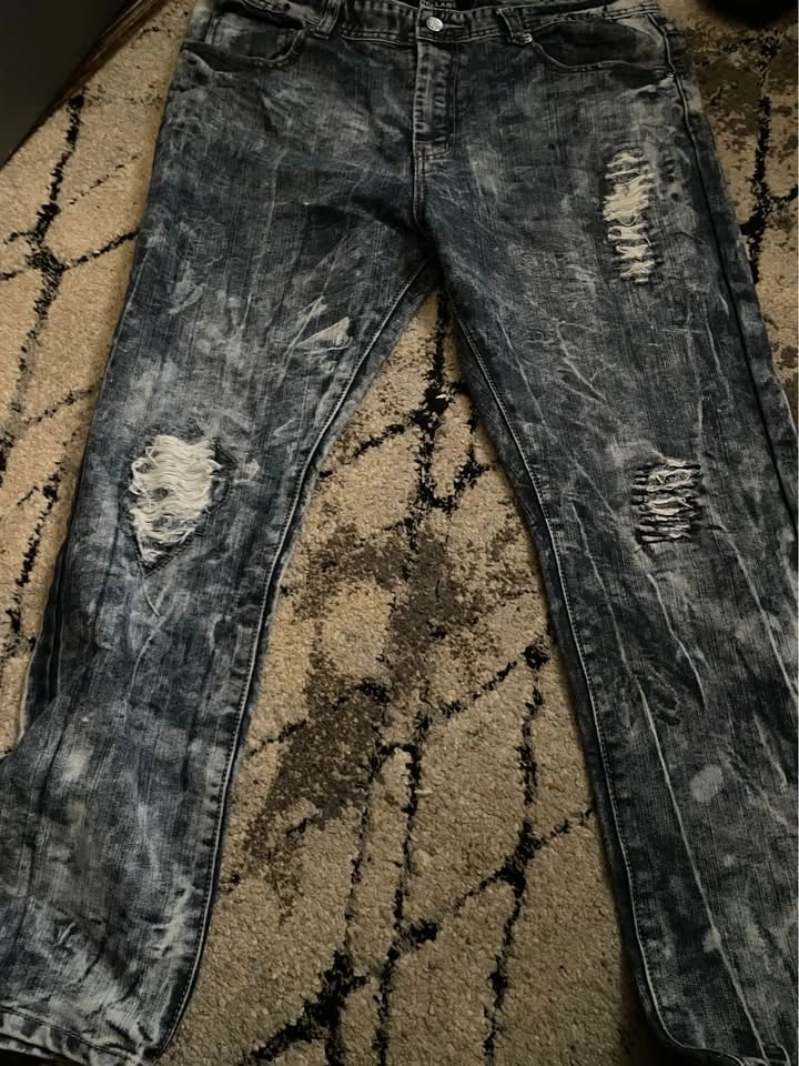 6 pairs of jeans - photo 5