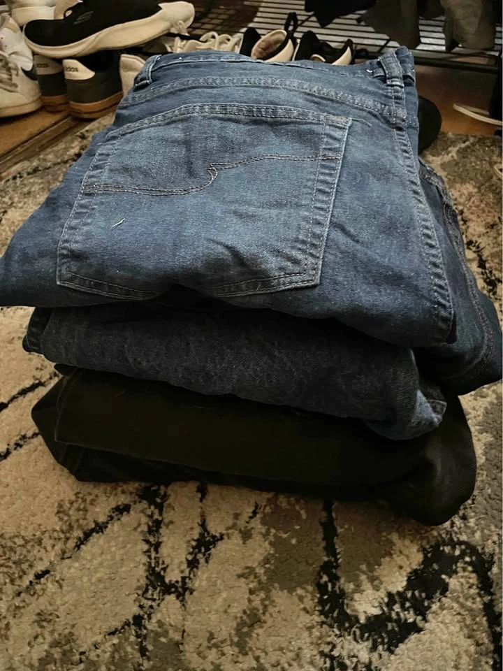 5 pair of good jeans
