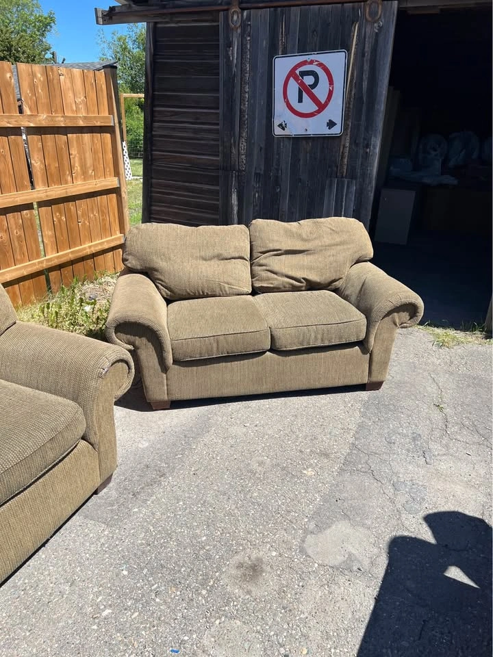 Matching Sofa & Loveseat Set – Large Size - photo 2