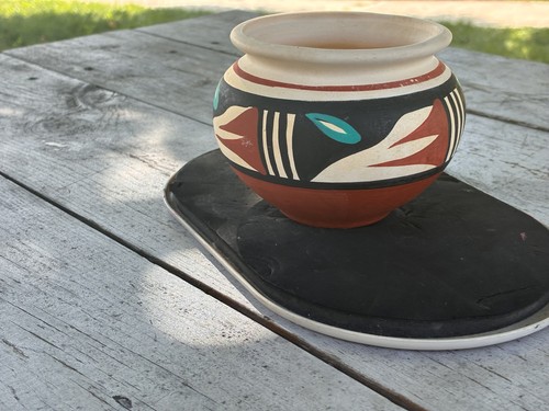 L. Toya Jemez Pueblo Pottery Jar Hand Painted Native Art - photo 5