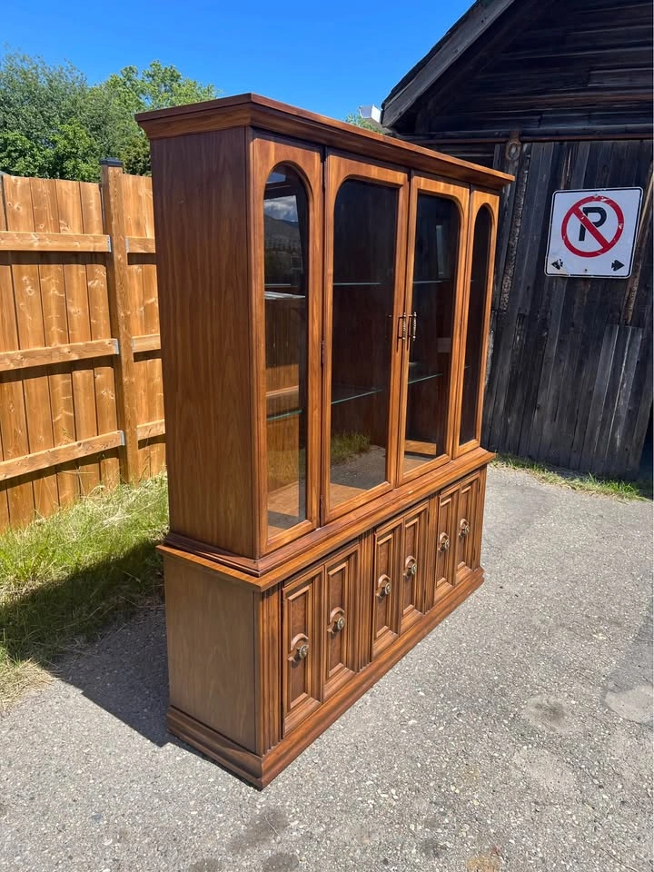 Vintage Sklar Lighted Display Cabinet / China Hutch - photo 3