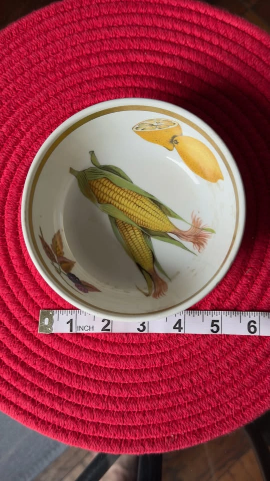 Vintage Royal Worcester Evesham Gold – 39-Piece Collection - photo 5