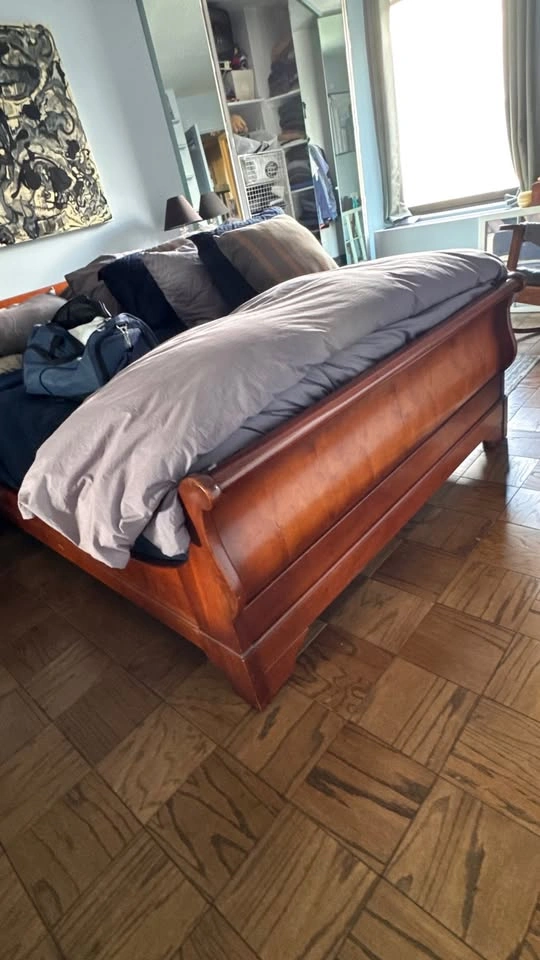 Queen Cherry Wood Sleigh Bed Frame- Late 20th Century - photo 2