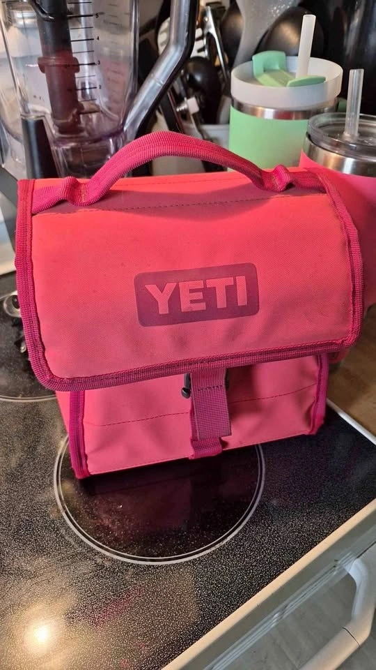 Yeti Daytrip Bag!