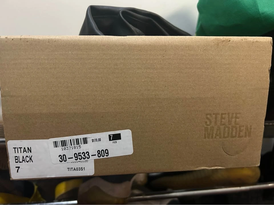 Steve Madden tight knee high boots - photo 3