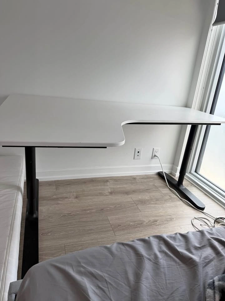IKEA BEKANT Corner Desk