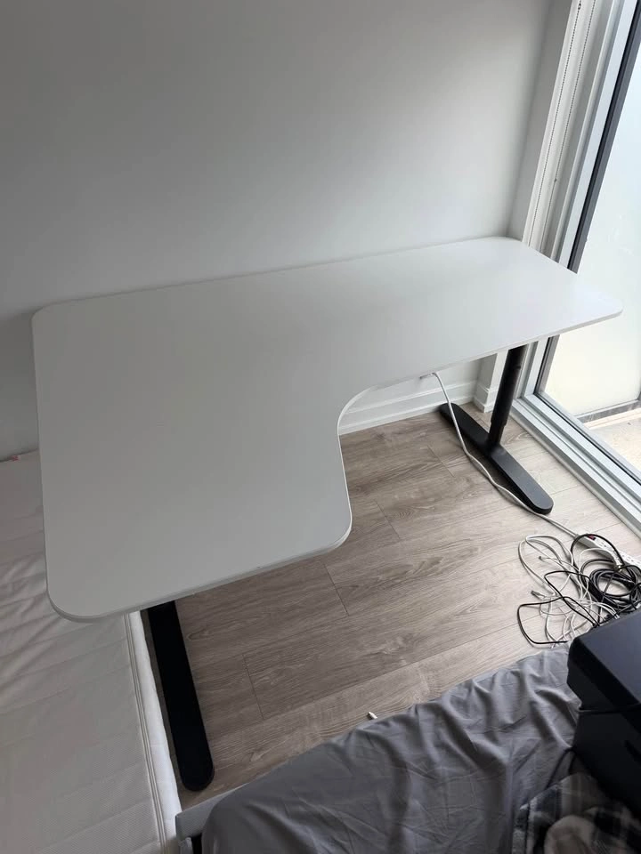 IKEA BEKANT Corner Desk - photo 2